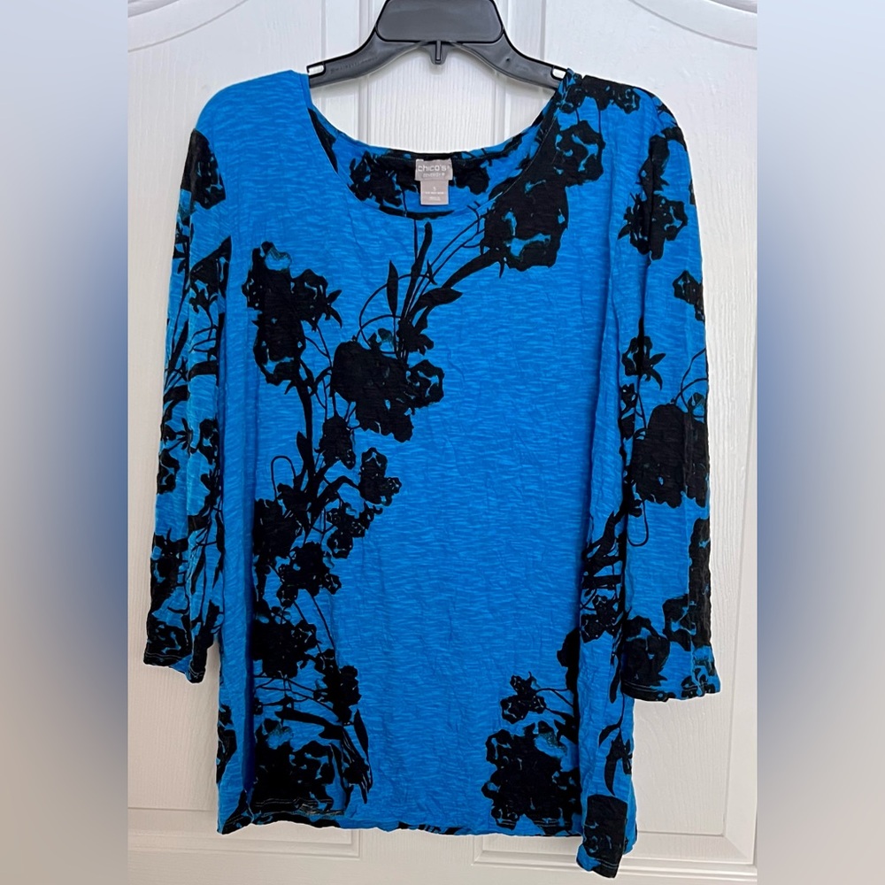 CHICO’S SIZE 3 TOP. JUST REDUCED!!!